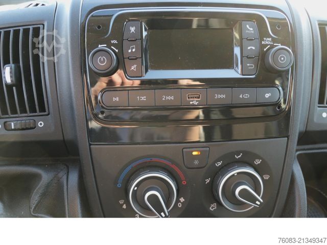 Box van PEUGEOT Boxer 165 Maxi Koffer extrahoch 2,25m Klima