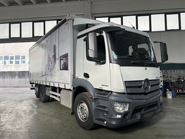 LKW mit Pritsche & Plane Mercedes-Benz ANTOS