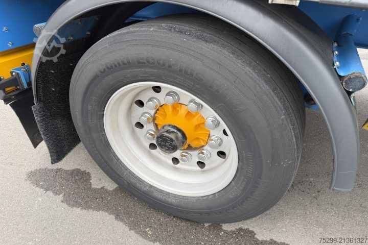 Kofferanhänger Van Hool 2K0019 Koffer / Swiss-Vehicle