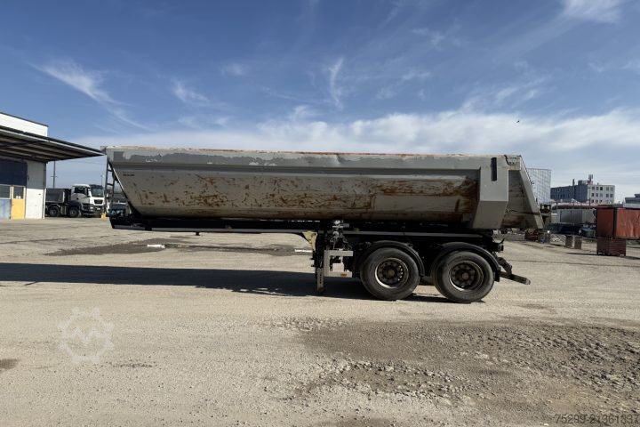 Kipper Auflieger  SKM Kipper / Swiss-Vehicle