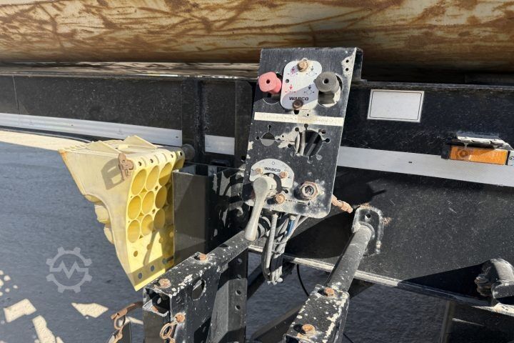 Kipper Auflieger  SKM Kipper / Swiss-Vehicle