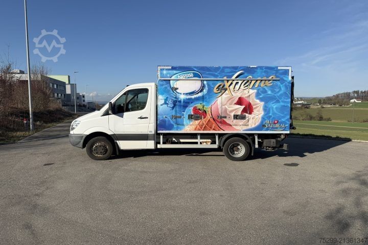 Kühlkoffer-LKW Mercedes-Benz 516 CDI Kühlkoffer/HB / Swiss-Vehicle