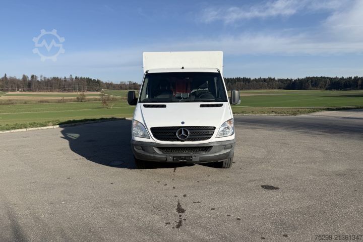 Kühlkoffer-LKW Mercedes-Benz 516 CDI Kühlkoffer/HB / Swiss-Vehicle
