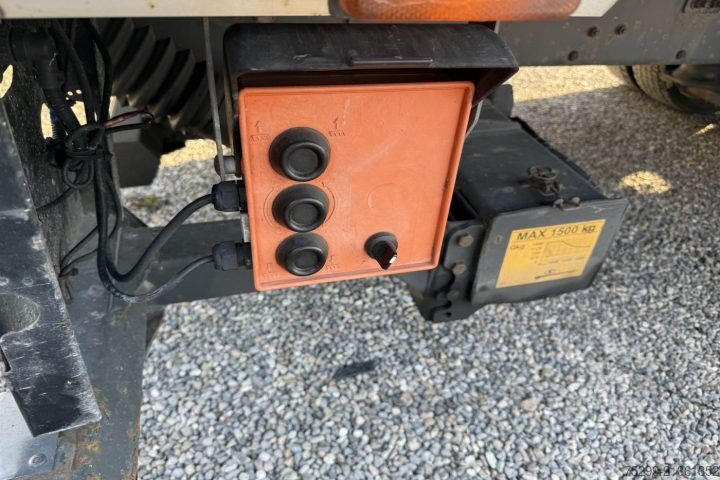 LKW mit Kofferaufbau Volvo FLL-290 4x2R Getriebeschaden / Swiss-Vehicle