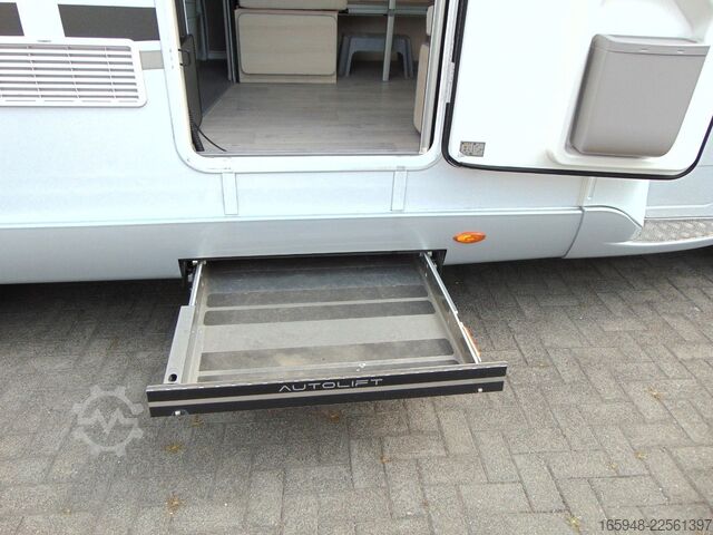 Teilintegriertes Wohnmobil ACROSS 689 CDH Rollstuhllift -barrierefrei AUTOMATIK