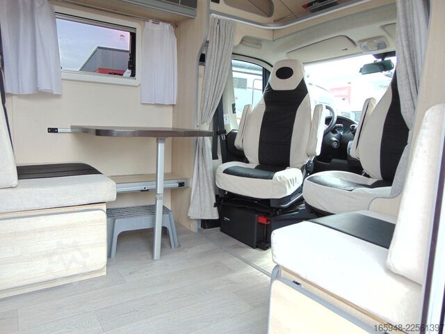 Teilintegriertes Wohnmobil ACROSS 689 CDH Rollstuhllift -barrierefrei AUTOMATIK