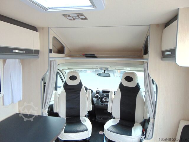 Teilintegriertes Wohnmobil ACROSS 689 CDH Rollstuhllift -barrierefrei AUTOMATIK