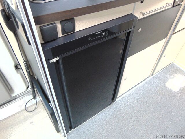 Teilintegriertes Wohnmobil ACROSS 689 CDH Rollstuhllift -barrierefrei AUTOMATIK