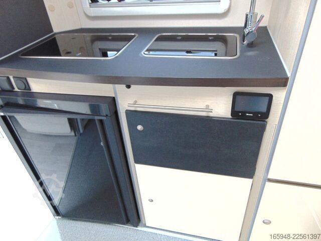 Teilintegriertes Wohnmobil ACROSS 689 CDH Rollstuhllift -barrierefrei AUTOMATIK