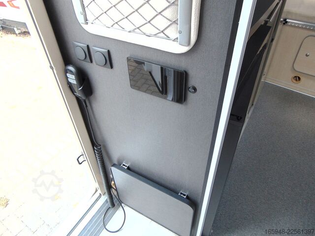 Teilintegriertes Wohnmobil ACROSS 689 CDH Rollstuhllift -barrierefrei AUTOMATIK