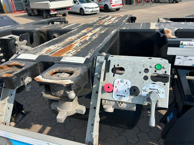 Auflieger-Wechselfahrgestell D-TEC Flexitrailer LS Containerchassis