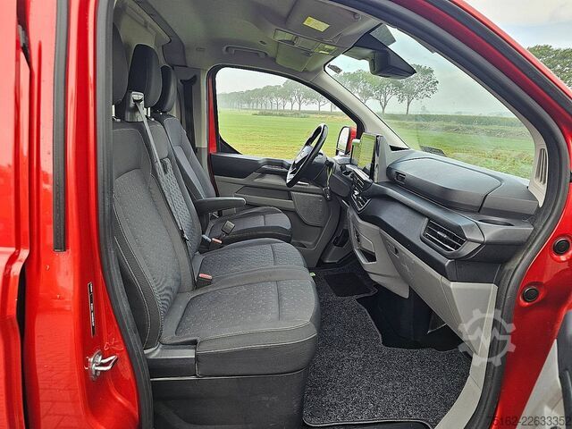 High-roof van FORD TRANSIT CUSTOM 2.0 L2 LIMITED 170Pk !