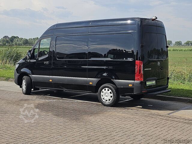 High-roof van MERCEDES-BENZ SPRINTER 317 L2H2 Mbux Navi AC
