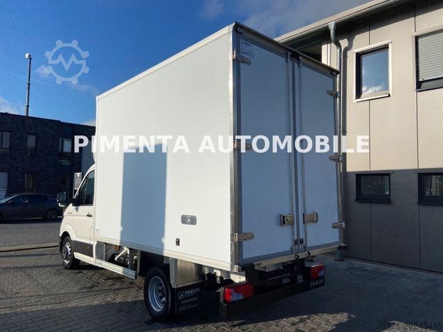 Transporter mit Koffer VOLKSWAGEN Crafter 50 FILZKOFFER 2,40mH NAVI KLIMA TEMPOMAT