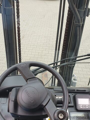 Diesel Forklift Toyota 52-8FDF30