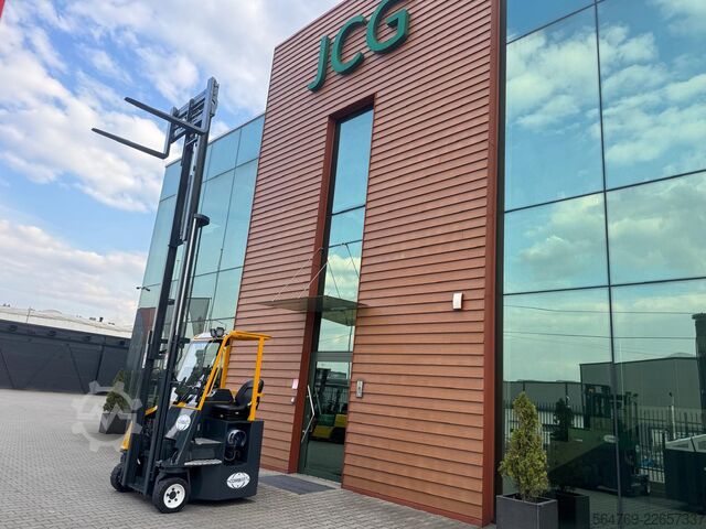 4-way forklift Combilift CB3000/LPG /2016 year/ Perfect condition