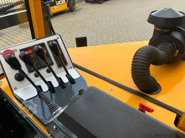 4-way forklift Combilift CB3000/LPG /2016 year/ Perfect condition