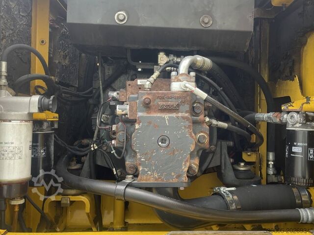 Wheel excavator Komatsu PW 180-7EO     2009