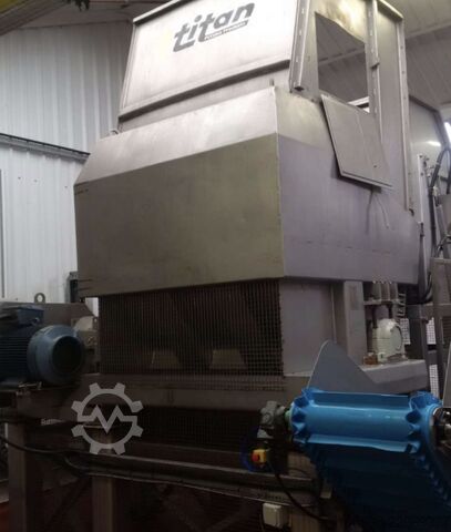 Meat block breaker 15-30t per hour Petsmo products Titan Breaker