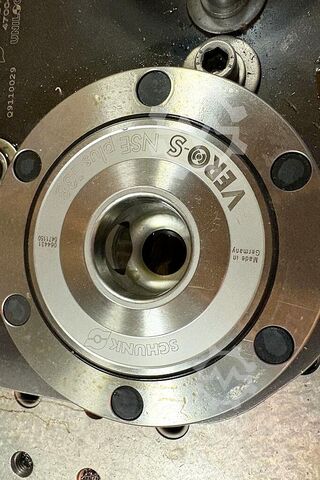 Fünf-Achs-Bearbeitungszentrum CHIRON MILL 800