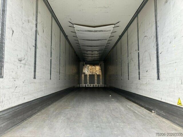 Special purpose truck Krone Cool Liner SDR 27 eL4-DS