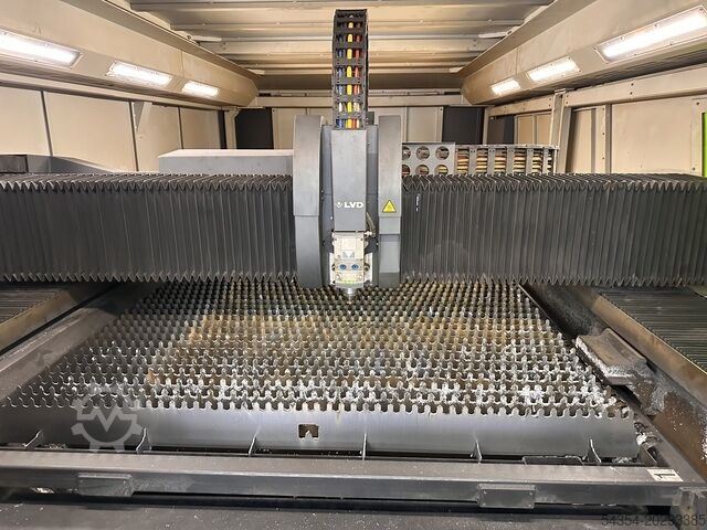 Laser cutting machine LVD Electra FL-3015