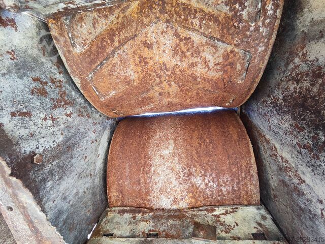 Crushing equipment, double roll crusher Agj 