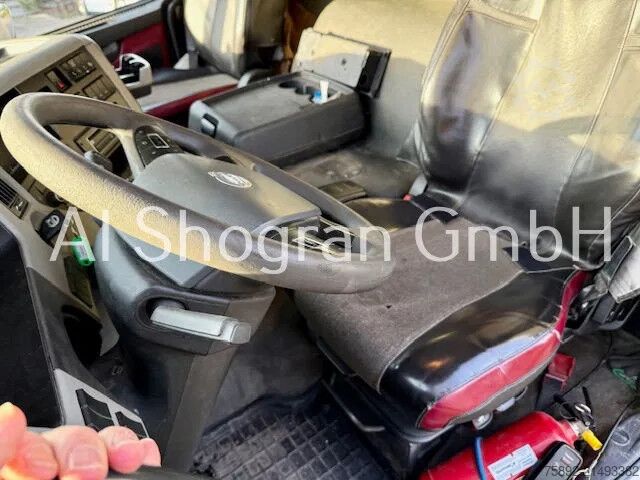 Fahrgestell mit Fahrerhaus Volvo FM 300 / 8x4 / Blatt - Luft / Eu6