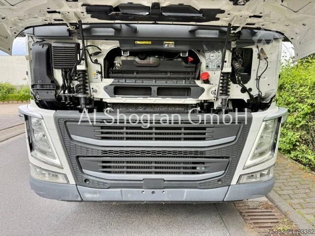 Fahrgestell mit Fahrerhaus Volvo FM 410 / 8x4 / Blatt - Luft / Eu6