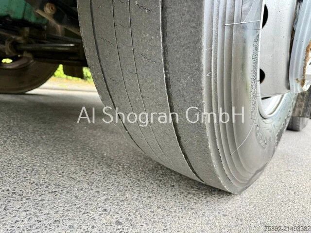 Fahrgestell mit Fahrerhaus Volvo FM 410 / 8x4 / Blatt - Luft / Eu6