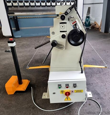 Blechrundbiegemaschine - 3 Walzen HESSE by ISITAN RM 1050 x 90