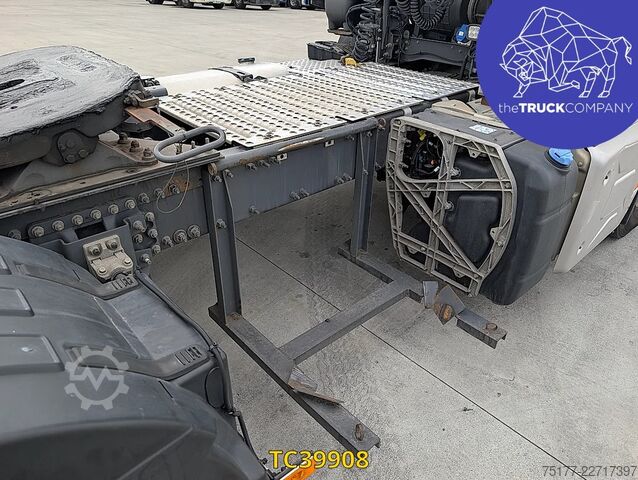 Hazardous substances Renault T 440