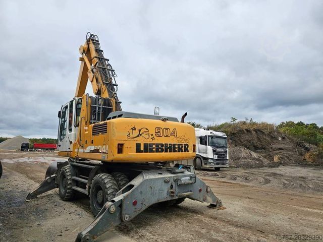 Mobile excavator LIEBHERR A 904-2 C Litronic mit fahrbarer  Kabine, Klima