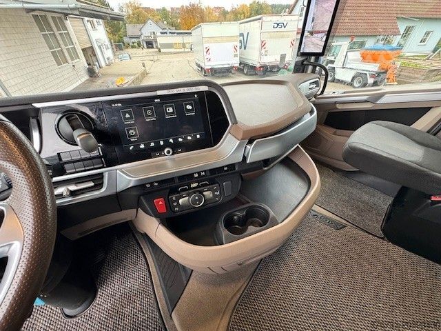 Standard tractor unit DAF XG+ 530 FT Intarder Alu AEBS LDWS