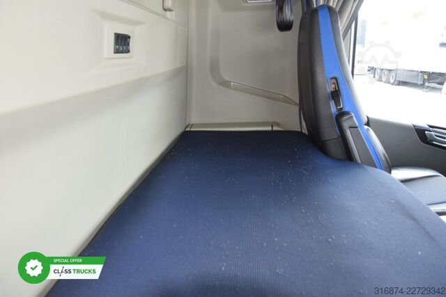 Standard SZM VOLVO FH 460 Globetrotter XL i-Save