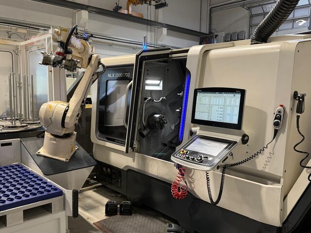 CNC-Durchlauf mit mehreren Einheiten DMG MORI NLX 2500 SY 700