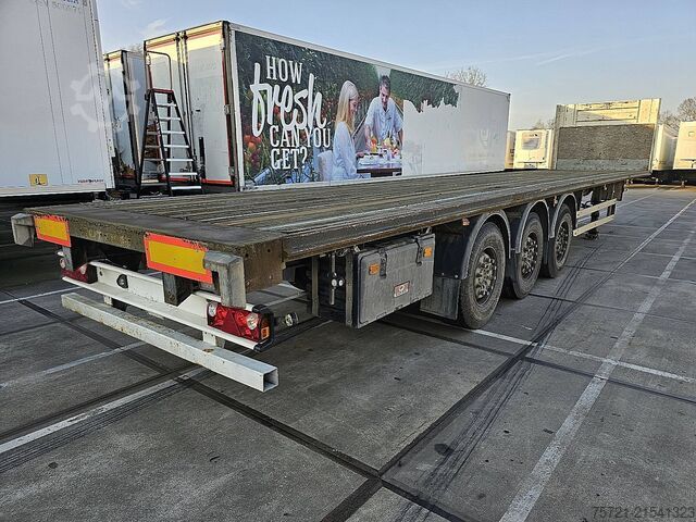 Loading platform FRUEHAUF 