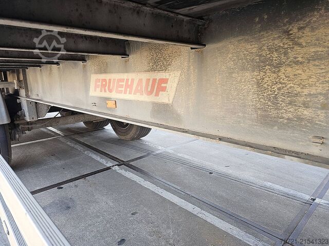 Loading platform FRUEHAUF 