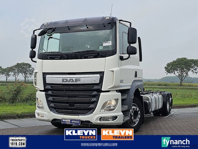Fahrgestell mit Fahrerhaus DAF CF 460 6x2