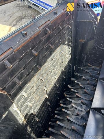 Holzzerkleinerer Doppstadt DH 812/Holzhacker/Schredder/Häcksler