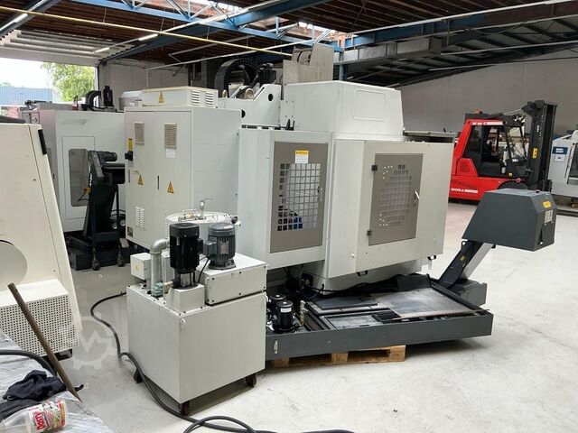 Vertikales Bearbeitungszentrum MTRent MTcut V110