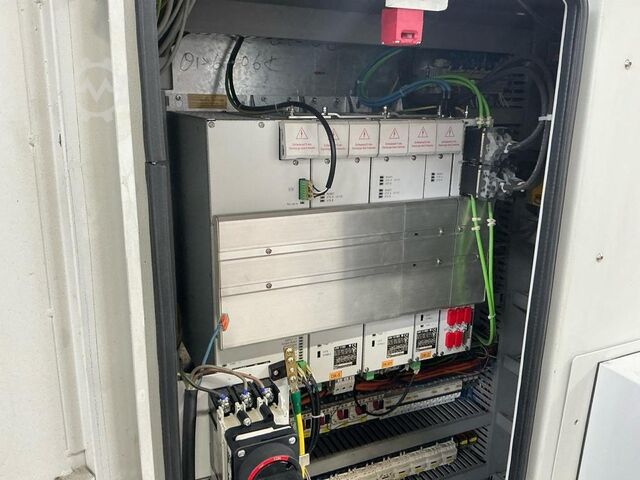 Vertikales Bearbeitungszentrum MaxMill HQM 1260