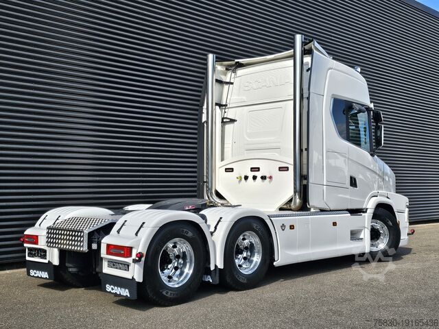 Standard-SZM Scania T660 V8 6x4 TORPEDO / HAUBER / SHOW TRUCK
