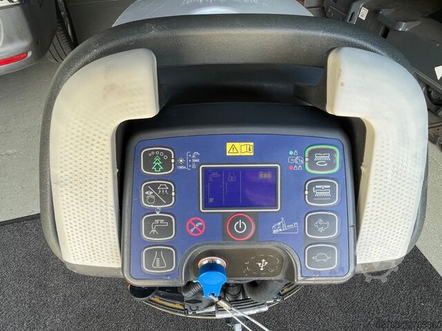 Sweeper Nilfisk SC 500