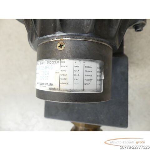 Control unit Sanyo Denki AC Servo Motor mit F681024F06 / 09907 Optical Shaft Encoder
