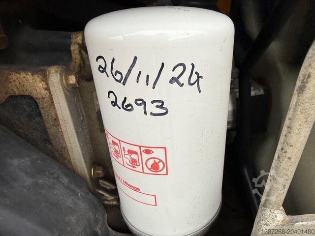 Teleskoparmstapler JCB 535-125 / 2017 BJ / 2.768 H / 12.5 Meter