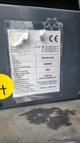 Gabelstapler mit Seitenlader Jumbo JDQ 50/14/40