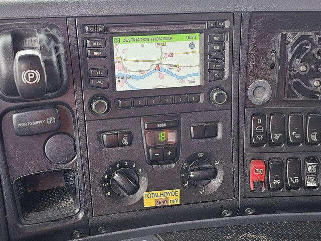 Kühl-/Tiefkühltransport SCANIA P370 4X4 EXPEDITION TRUCK