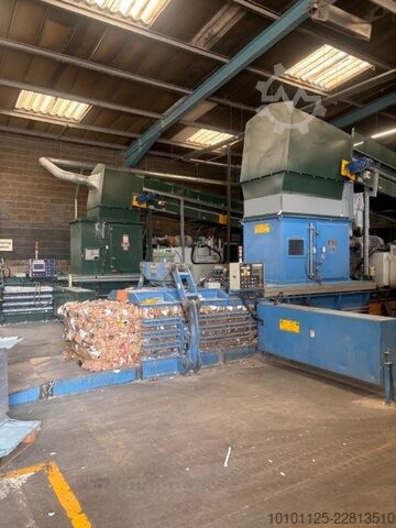 Single shaft shredder LINDNER MICROMAT 2000