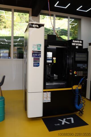 Vertical machining center Syil X7
